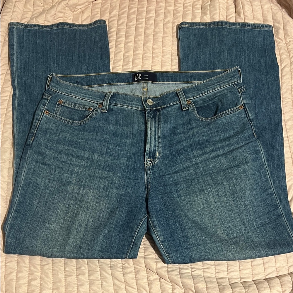GAP Bootcut Women’s Classic Blue Jeans